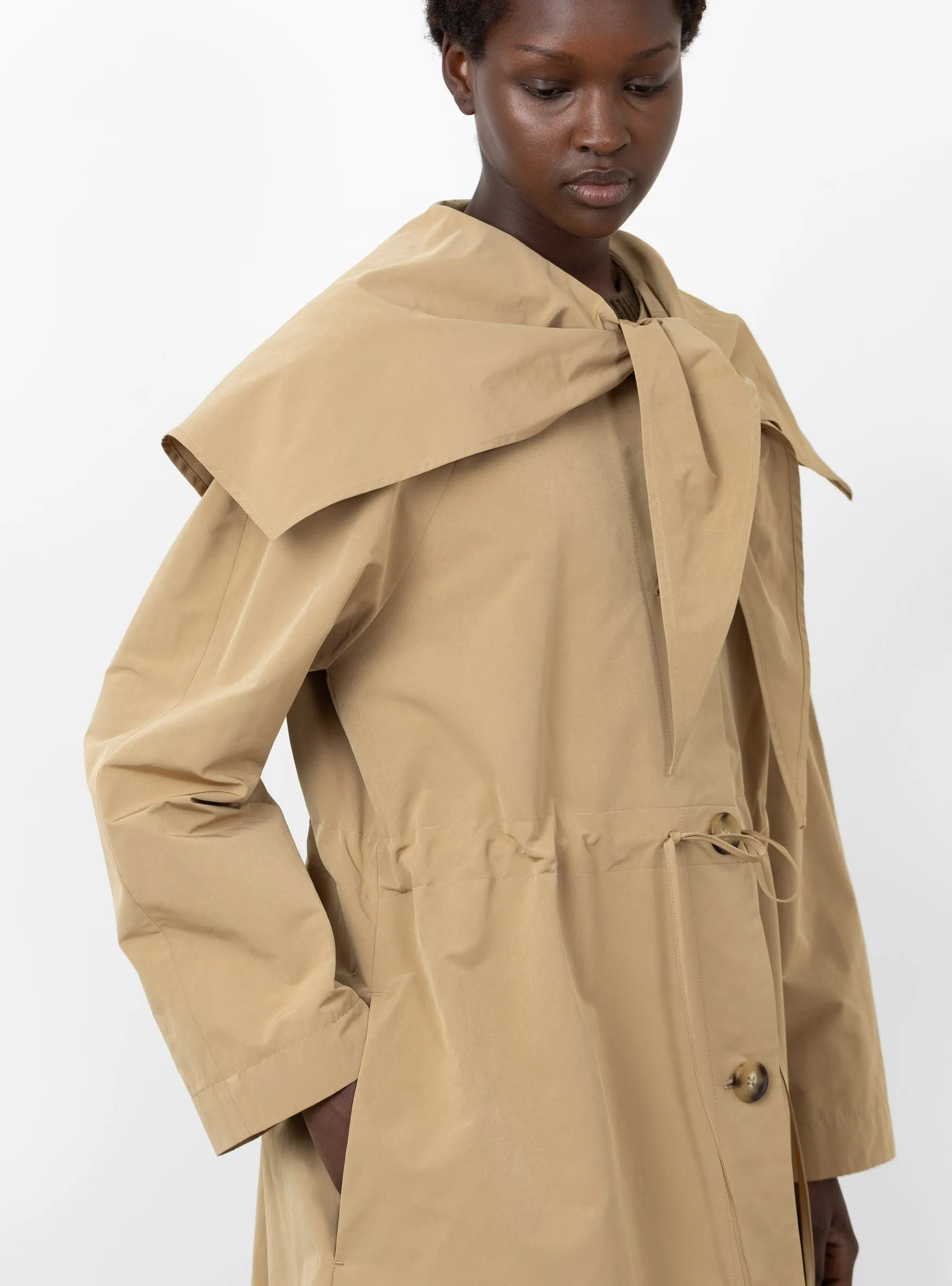 Alana Trenchcoat Taffeta Sand