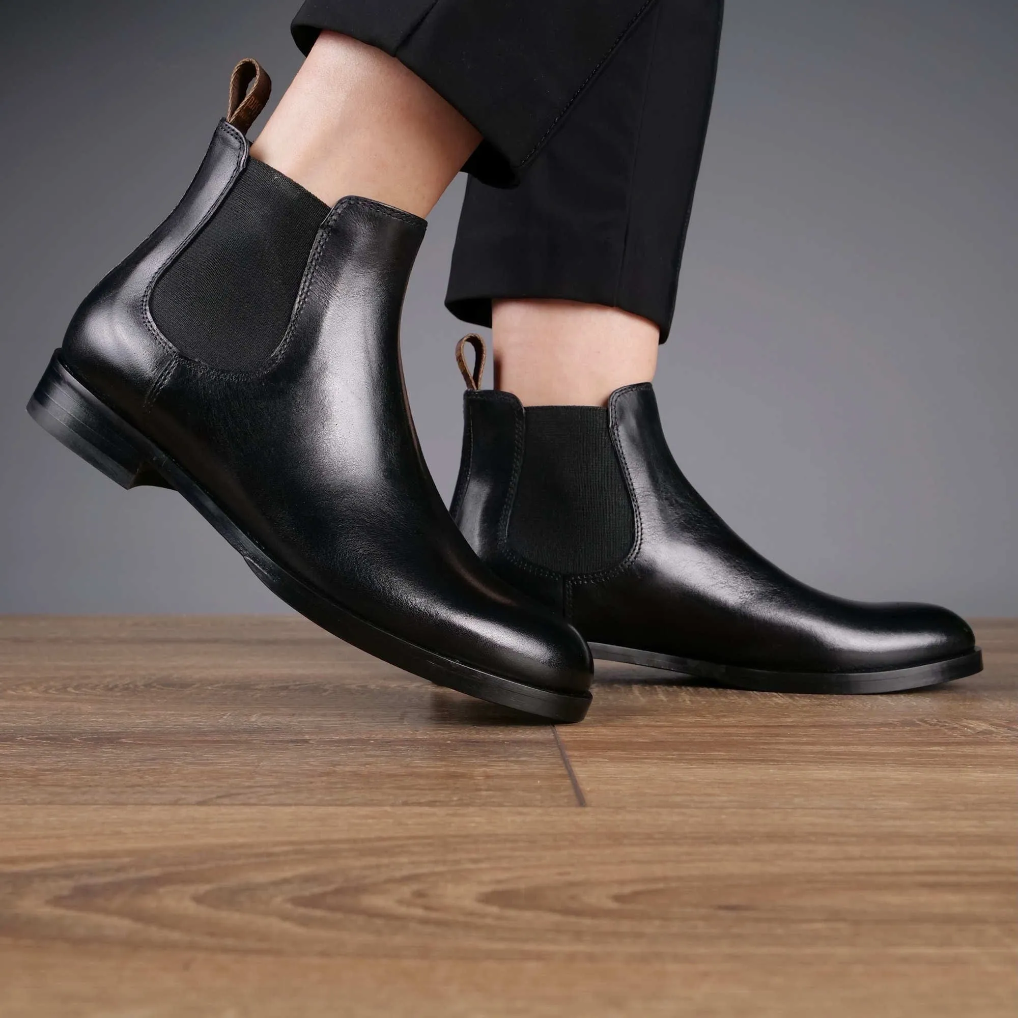 Capri Chelsea Boot Black