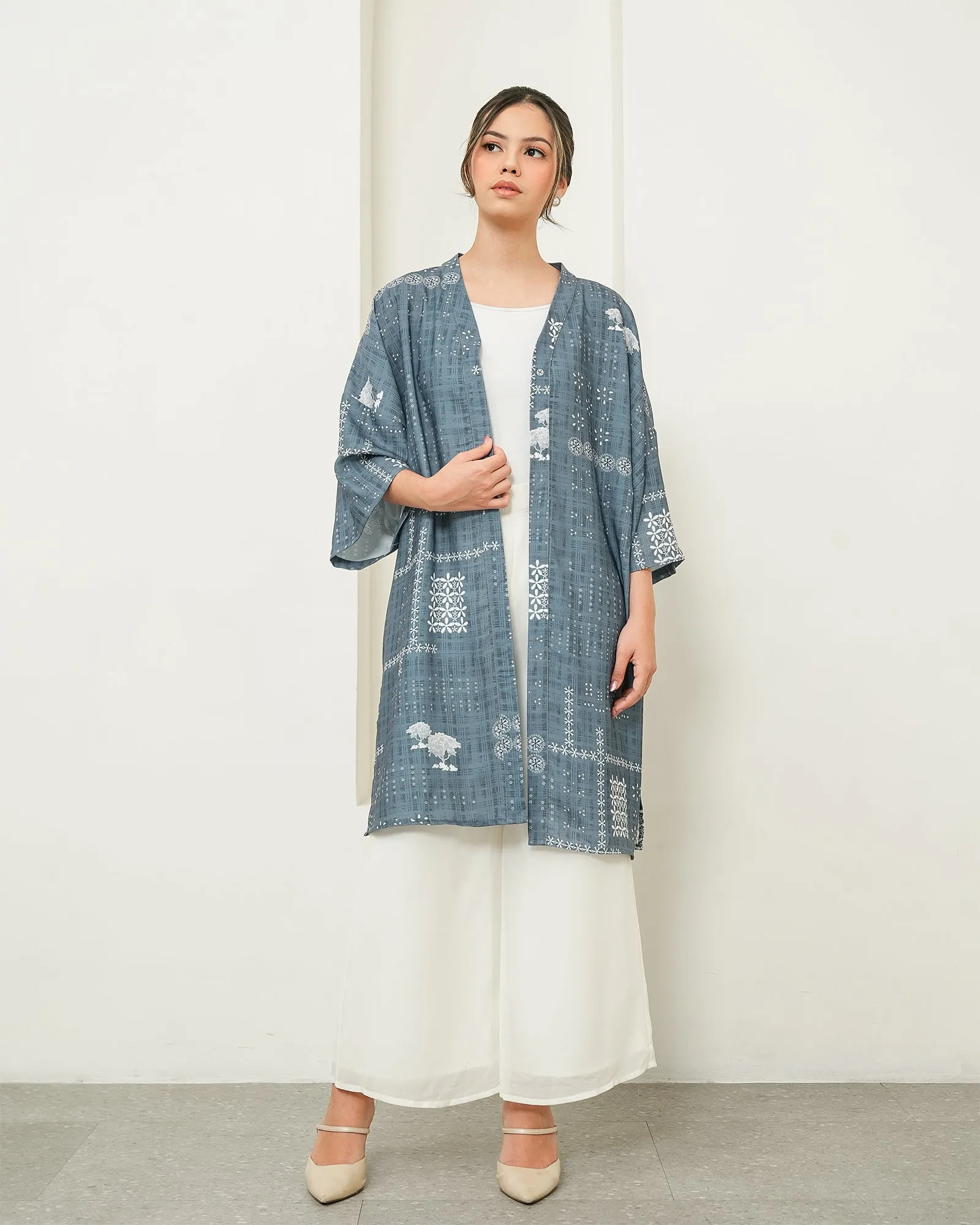 RASHITA OUTER