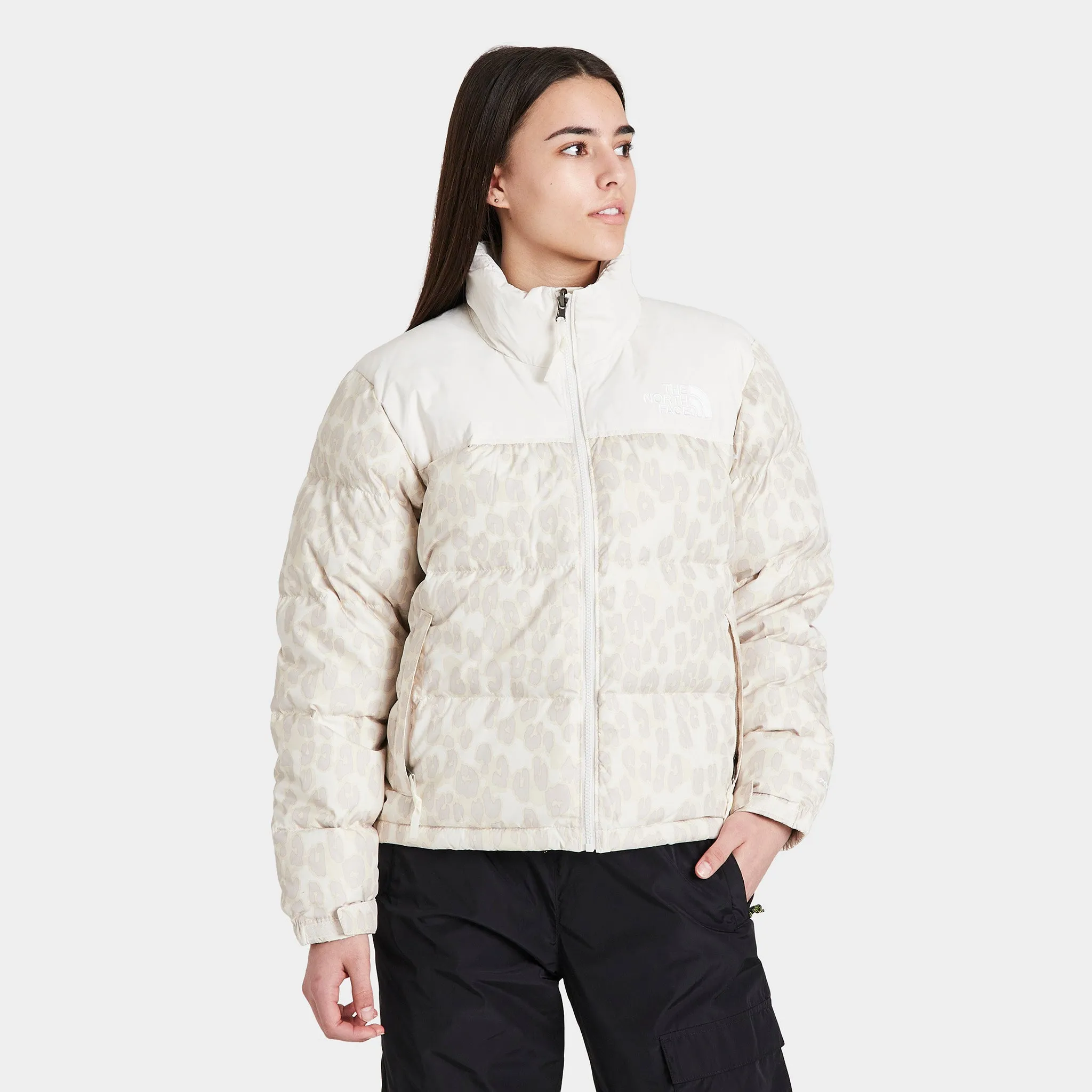 The North Face Women's Printed 1996 Retro Nuptse Jacket Silver Grey Leopard Print / Gardenia White