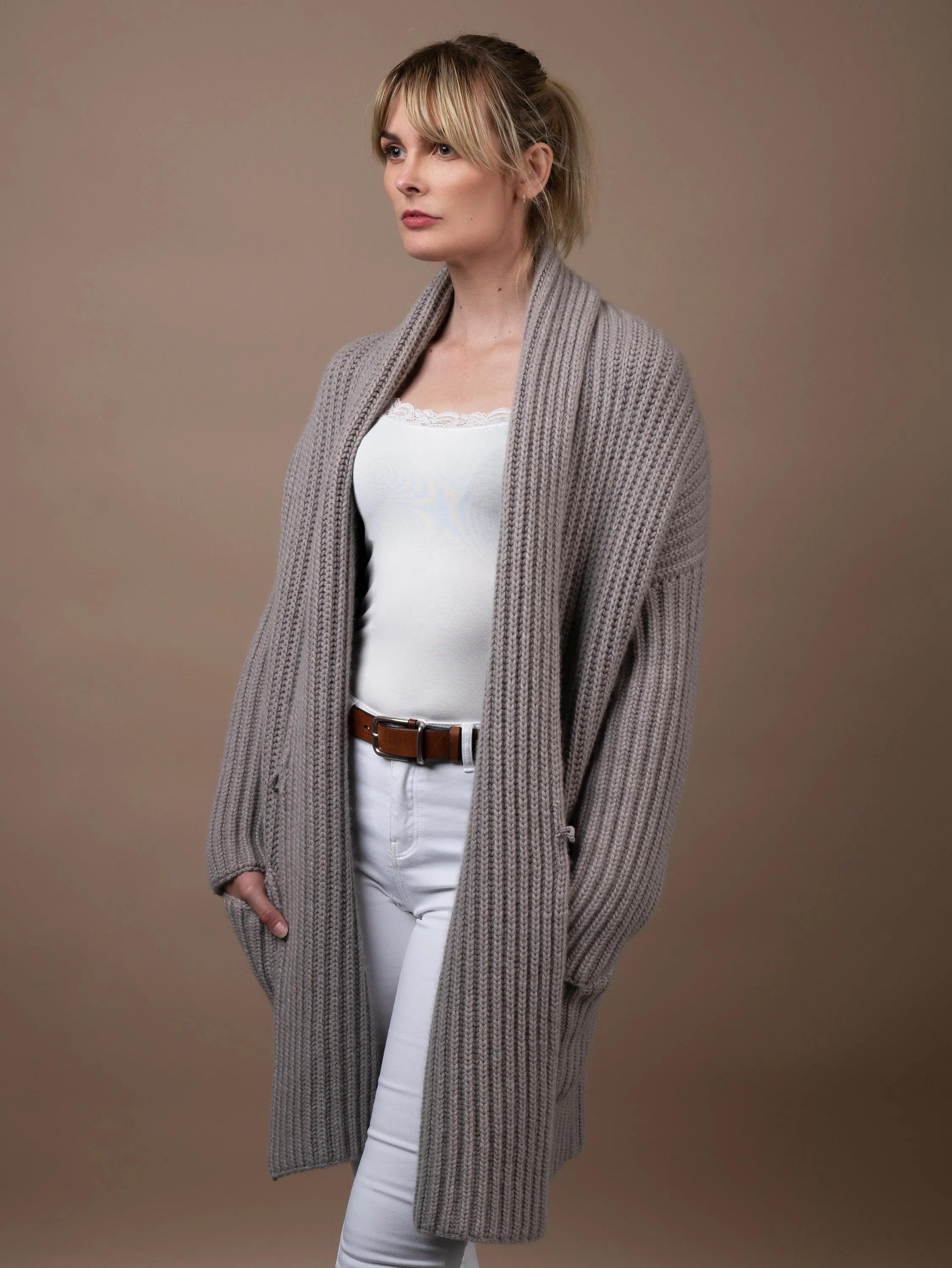 THE SHAWL WRAP<br>MUSHROOM